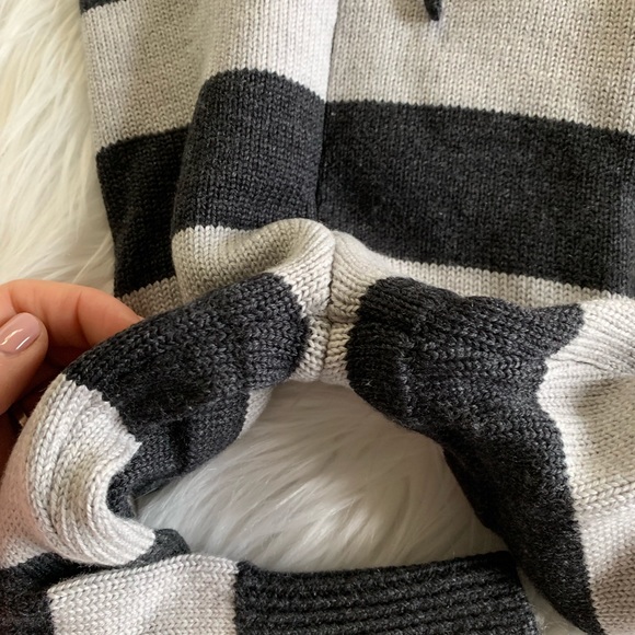 Sloomb Trackers - Midtown size 6-18 - Picture 3 of 3